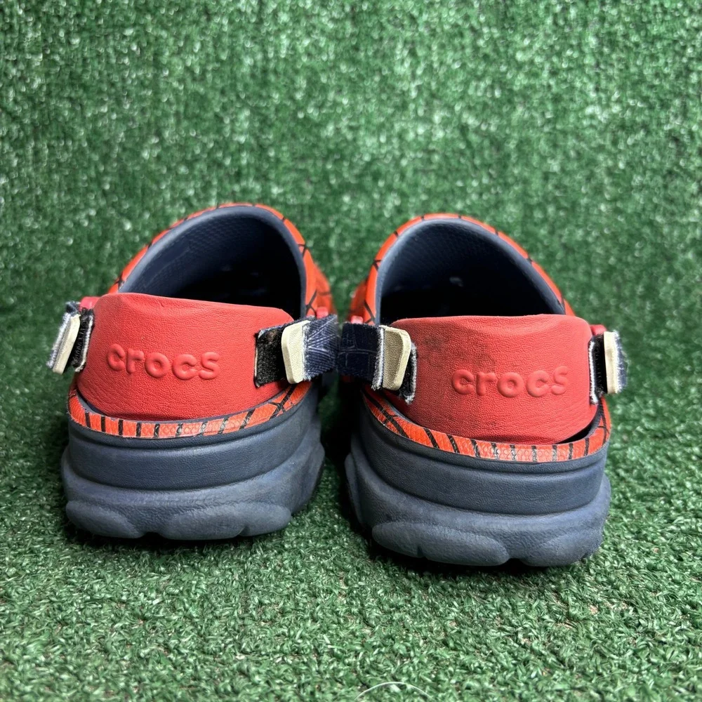 Crocs Classic All-Terrain Marvel Spiderman Web Graphic‎ Clogs Red Junior Size J2